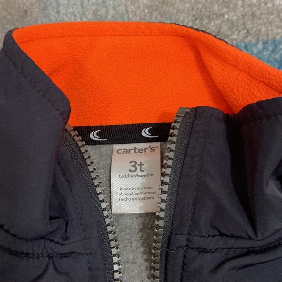 Carters Warm little zip up, barely worn - Picture 4 of 4
